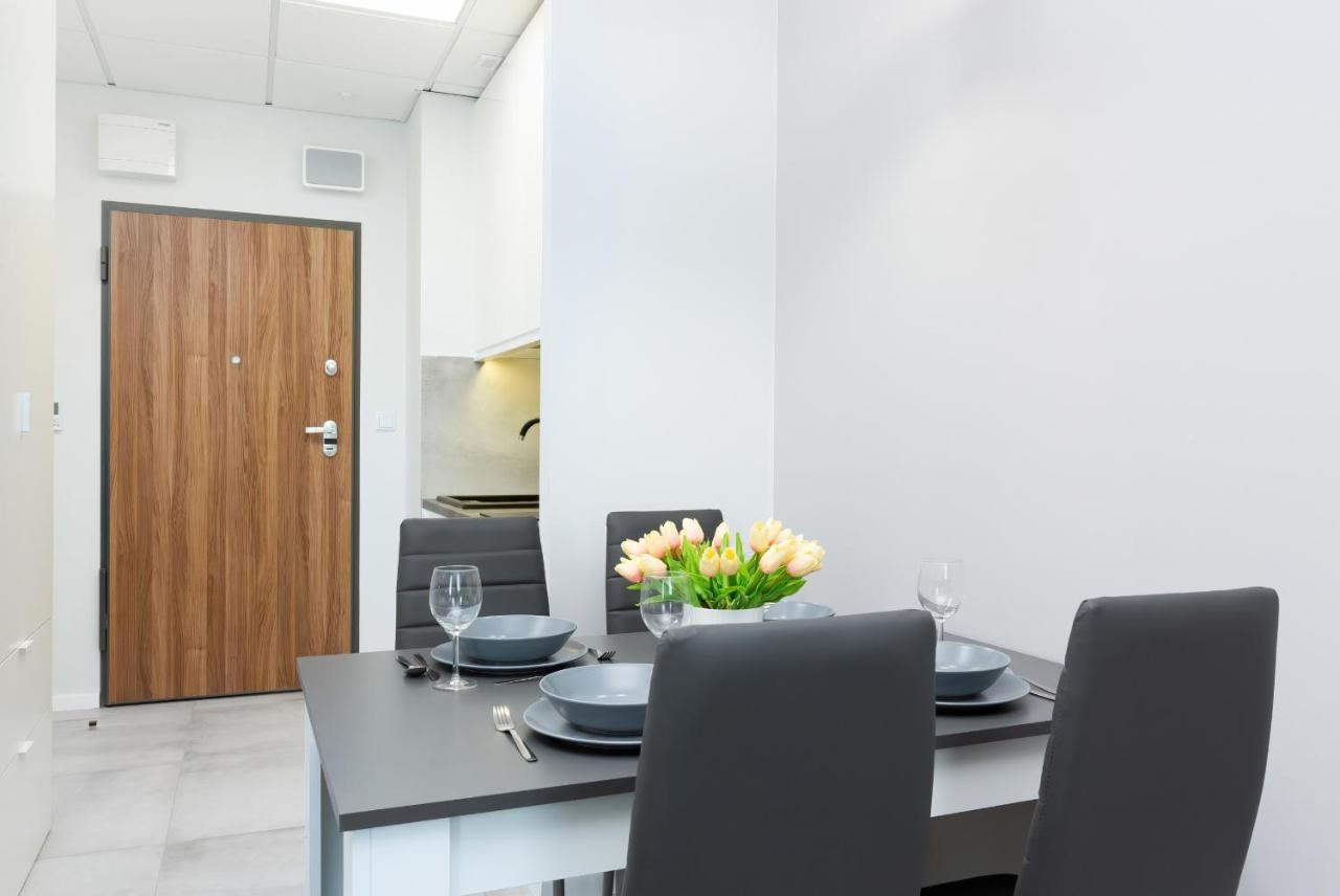 Apartments With Parking Warsaw Business Center By Noclegi Renters Luaran gambar