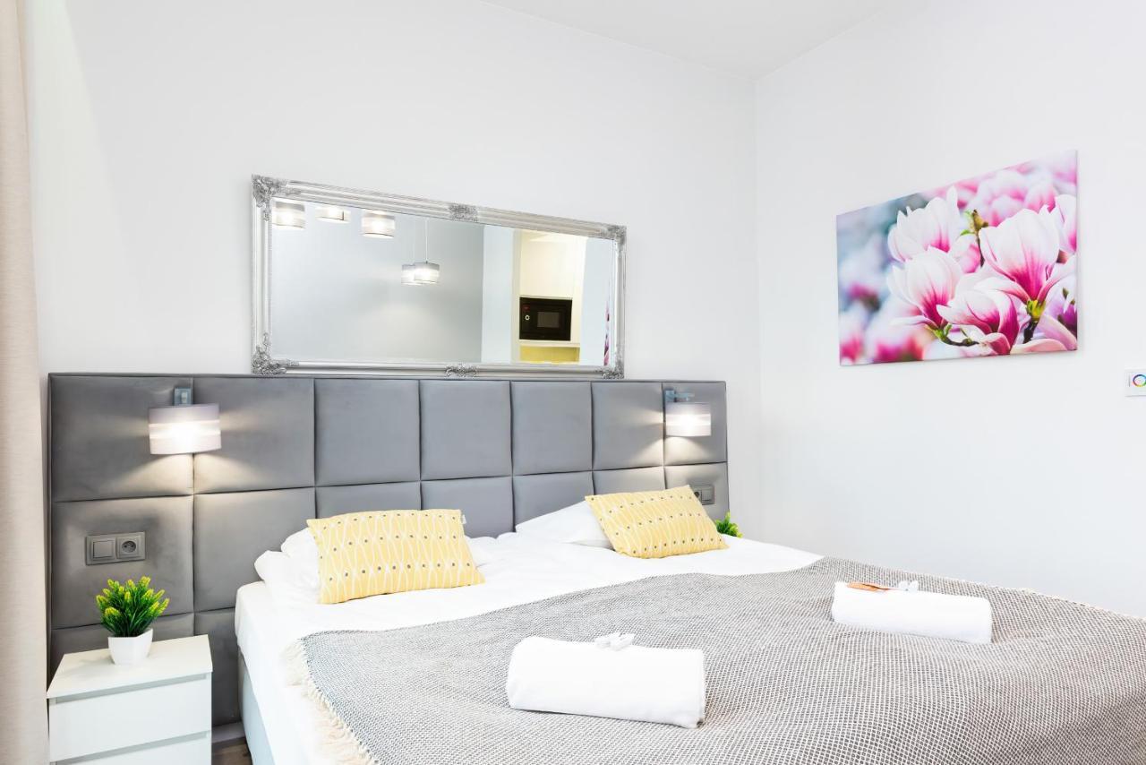Apartments With Parking Warsaw Business Center By Noclegi Renters Luaran gambar